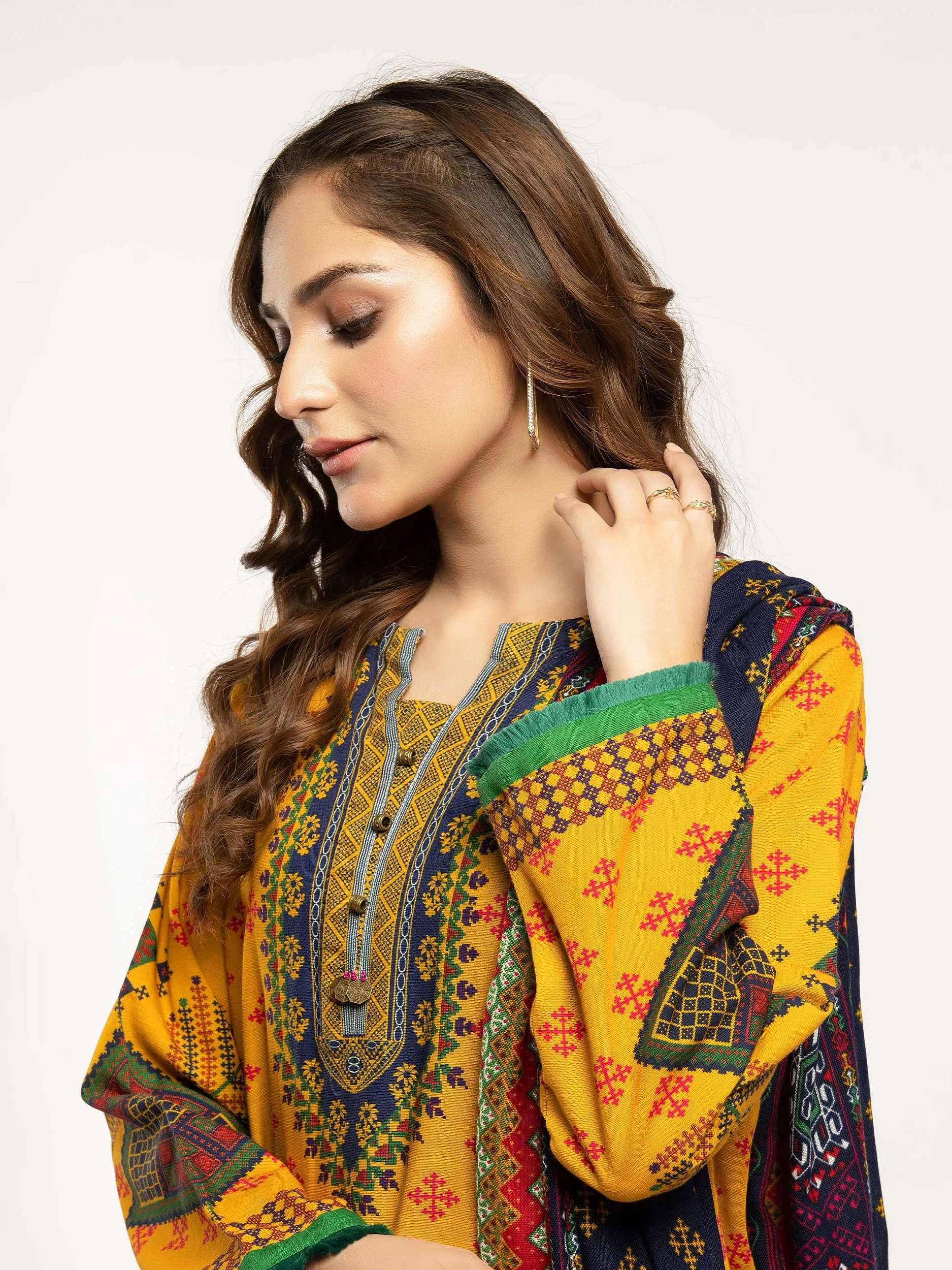 2 Piece Khaddar Suit-Printed (Pret)