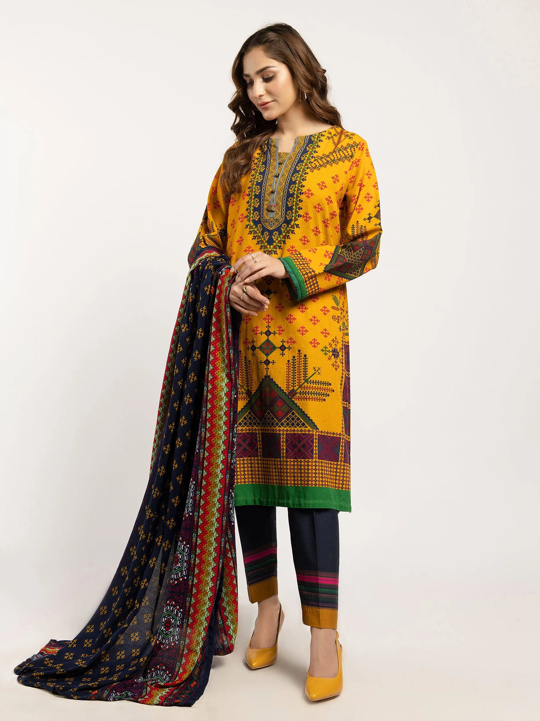 2 Piece Khaddar Suit-Printed (Pret)