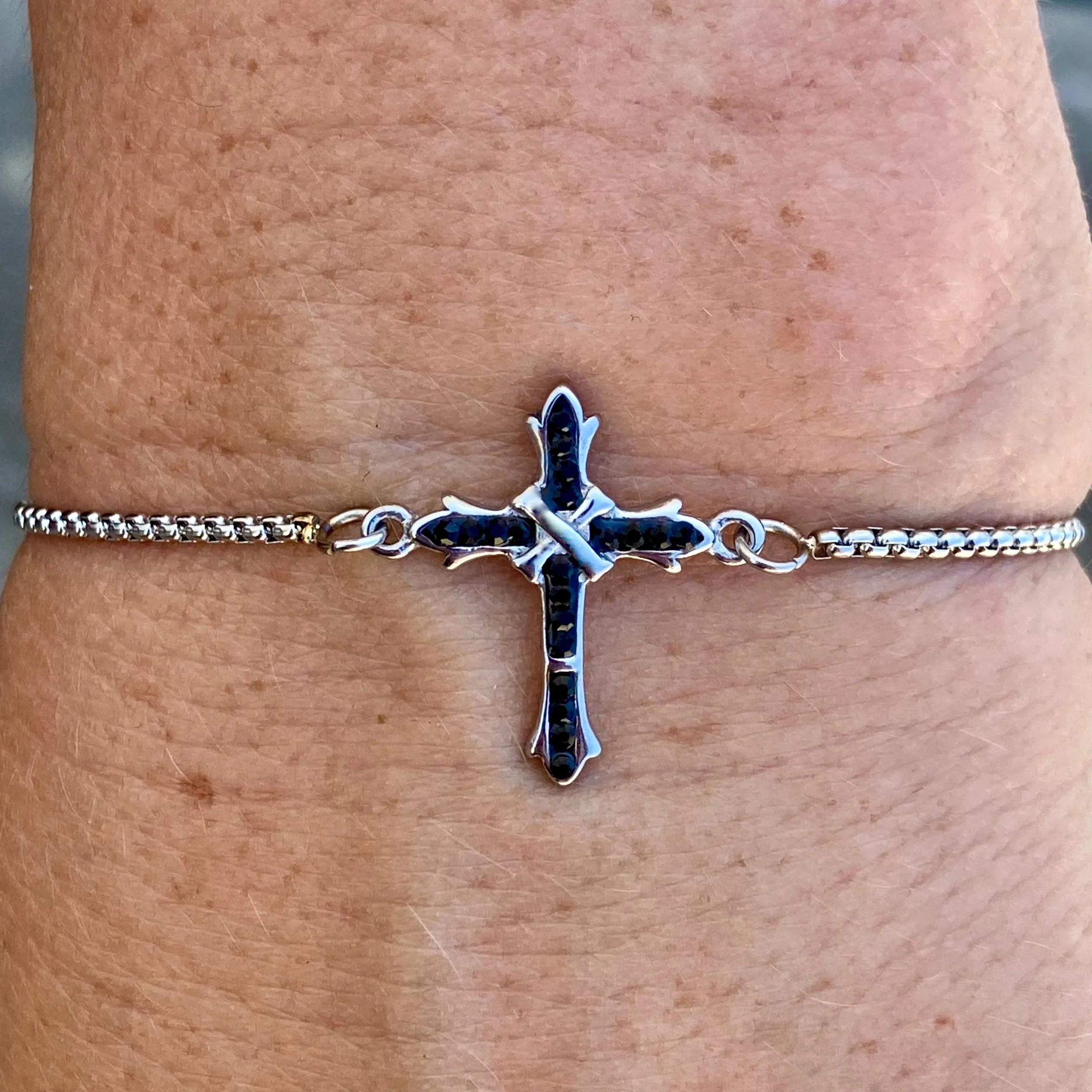 Bling Cross - Black Stone - Bracelet - 2605B