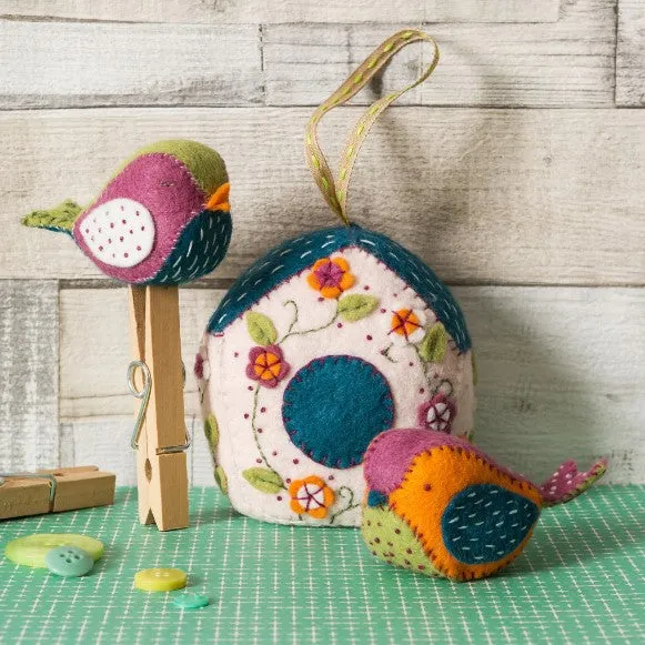 Corinne Lapierre - Big Felt Craft Kit Birdhouse & Birds