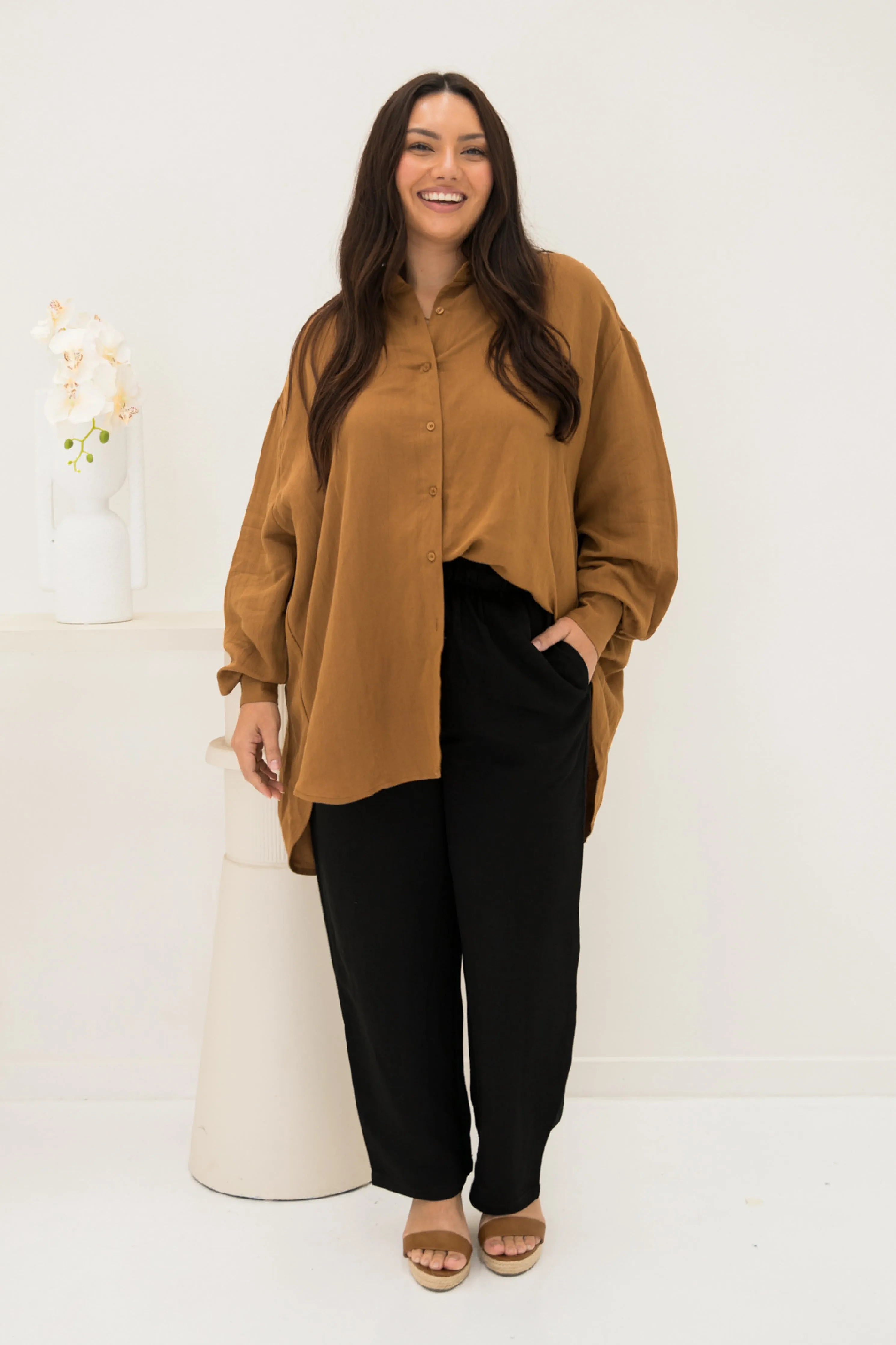 FINAL SALE Amore Shirt in Almond