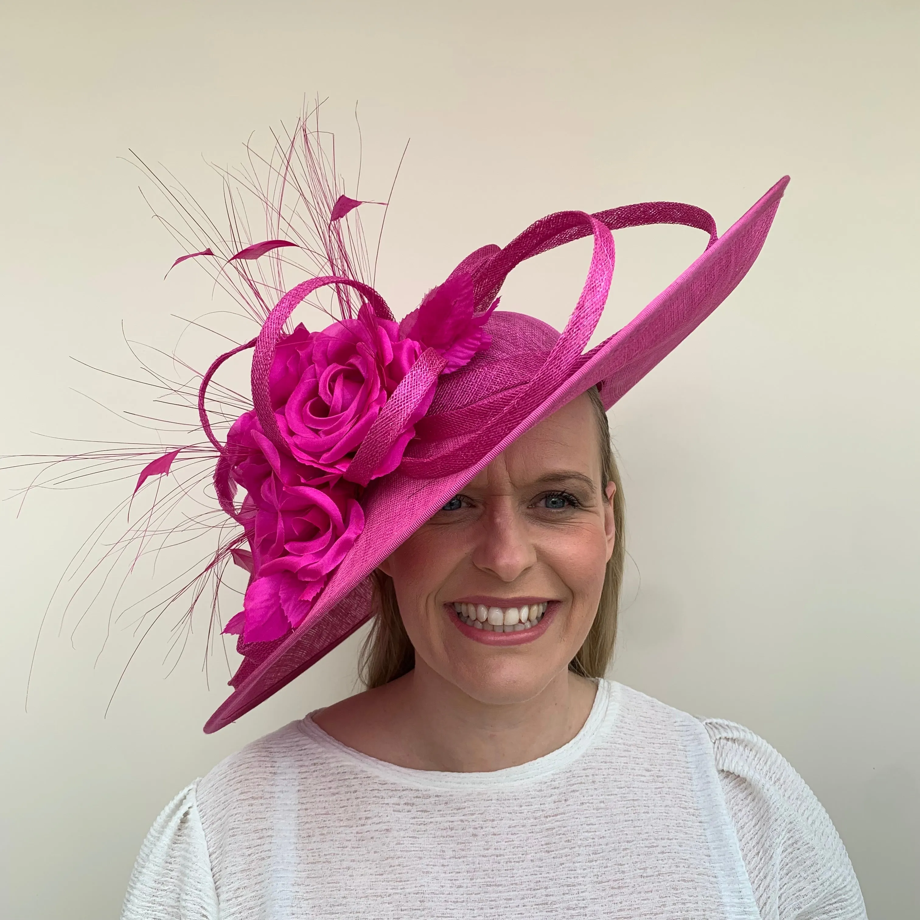 J Bees JB22/258 Large Wedding Hatinator in Pinks