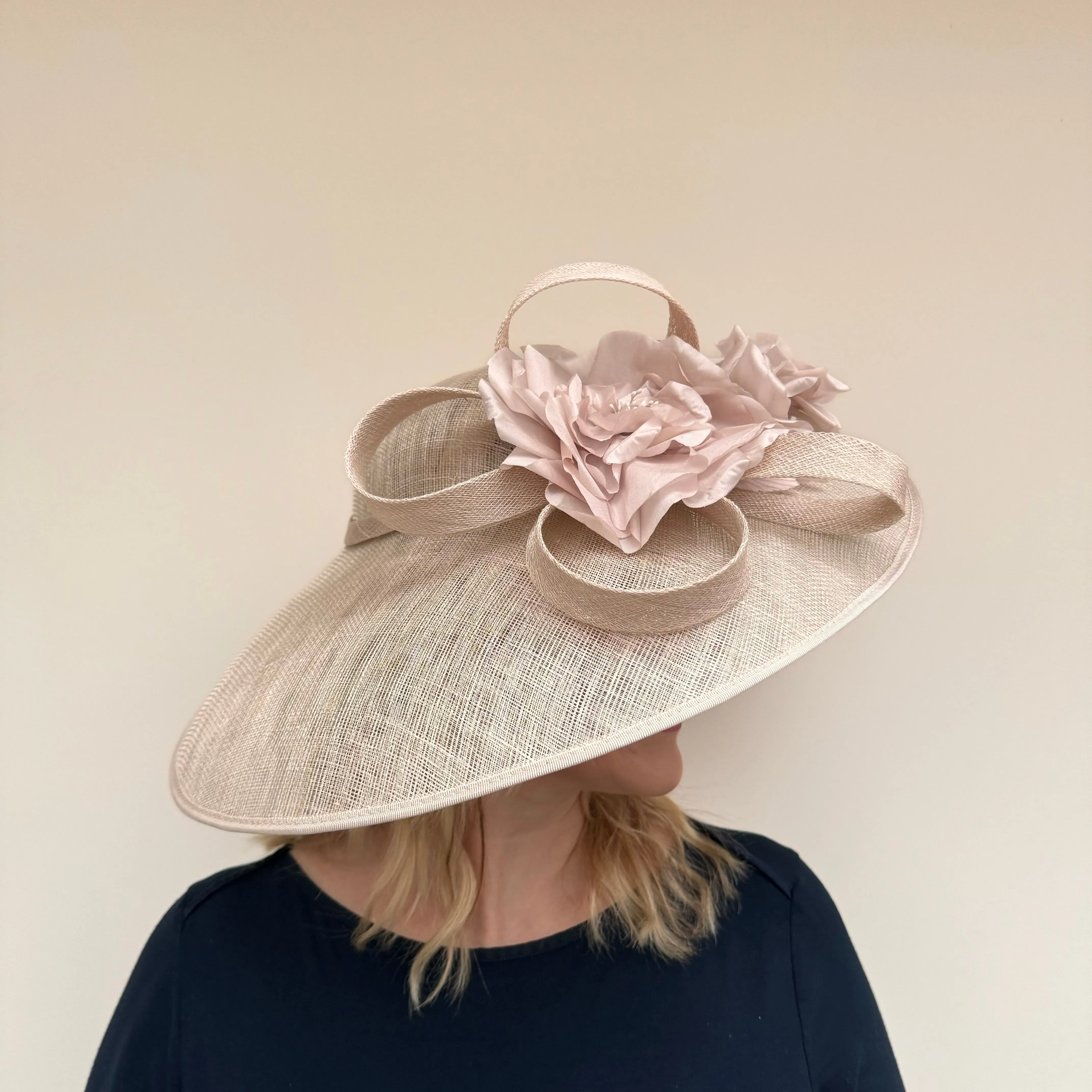 JBees JB24/23 Large Hatinator With Flowers in nudes