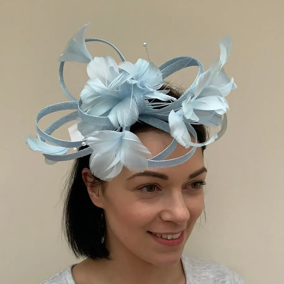 Libby Bea LB20/578 Feather and Pearl Fascinator