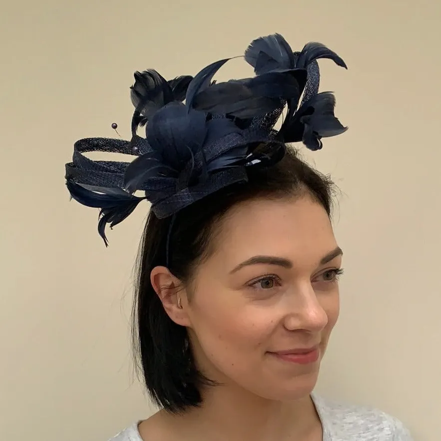 Libby Bea LB20/578 Feather and Pearl Fascinator