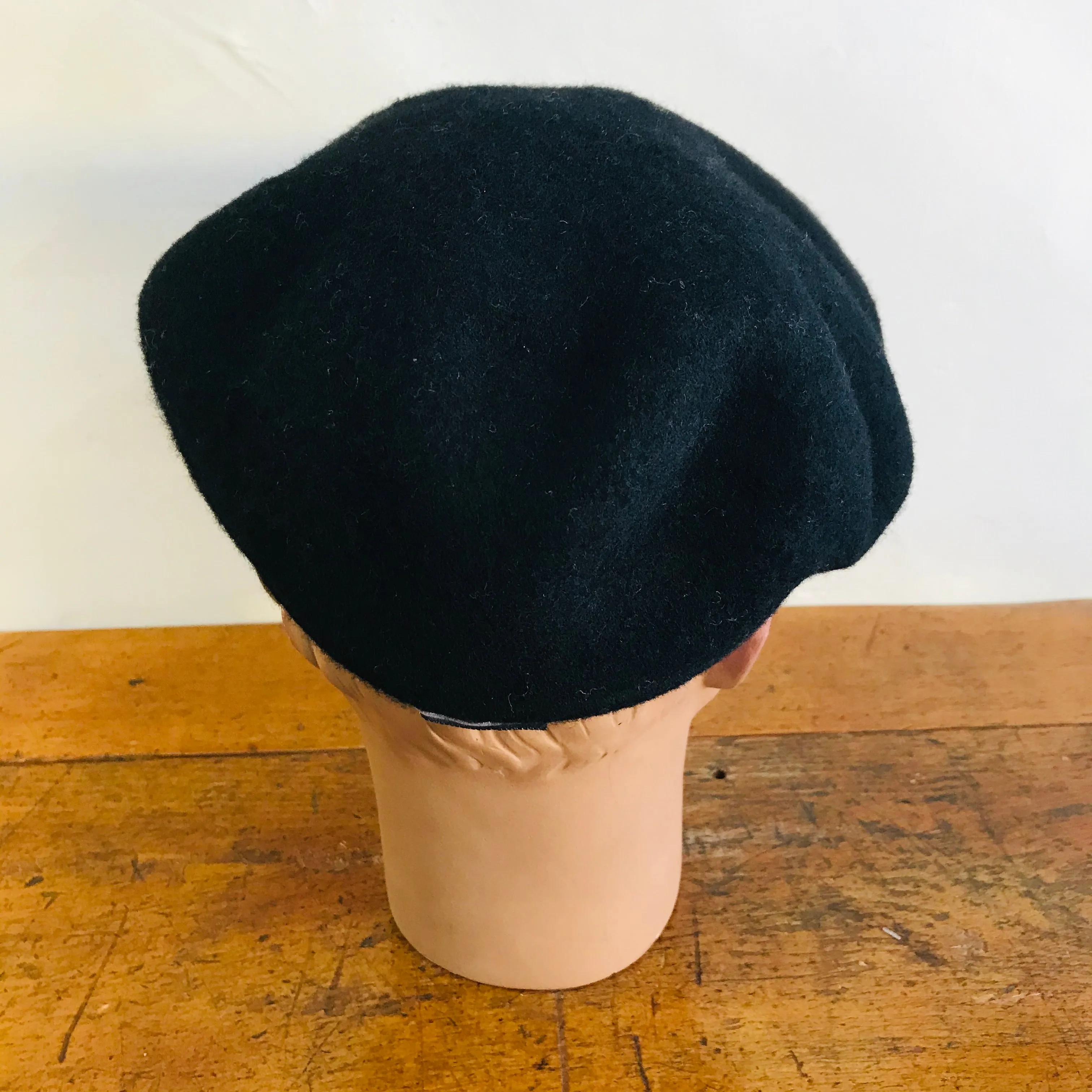 Luton - Cheese Cutter Flat Cap - Wool Felt - Black - S/M and M/L