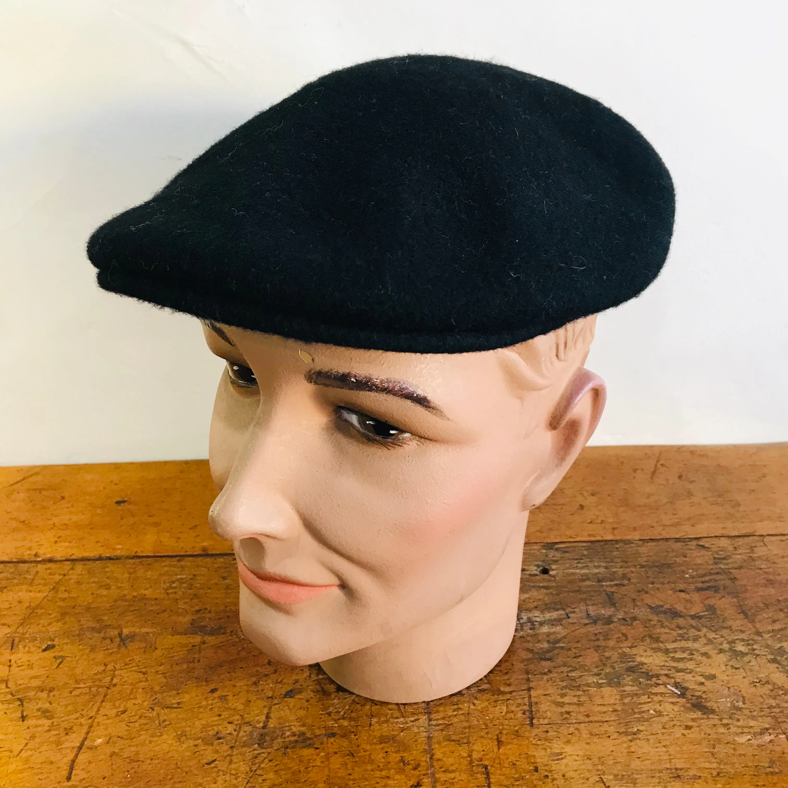 Luton - Cheese Cutter Flat Cap - Wool Felt - Black - S/M and M/L